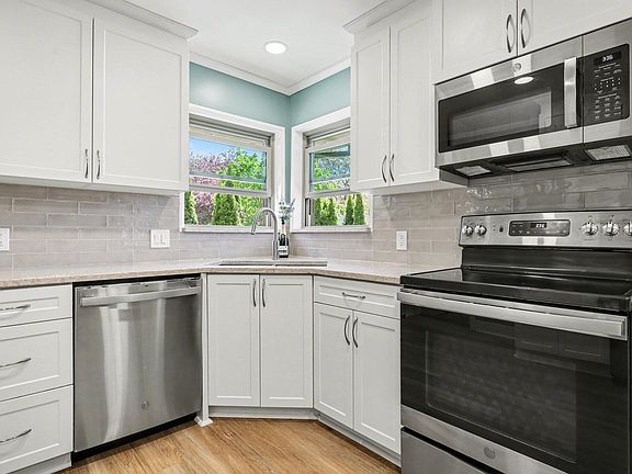 5th image of 1829 Woodward Ave SE