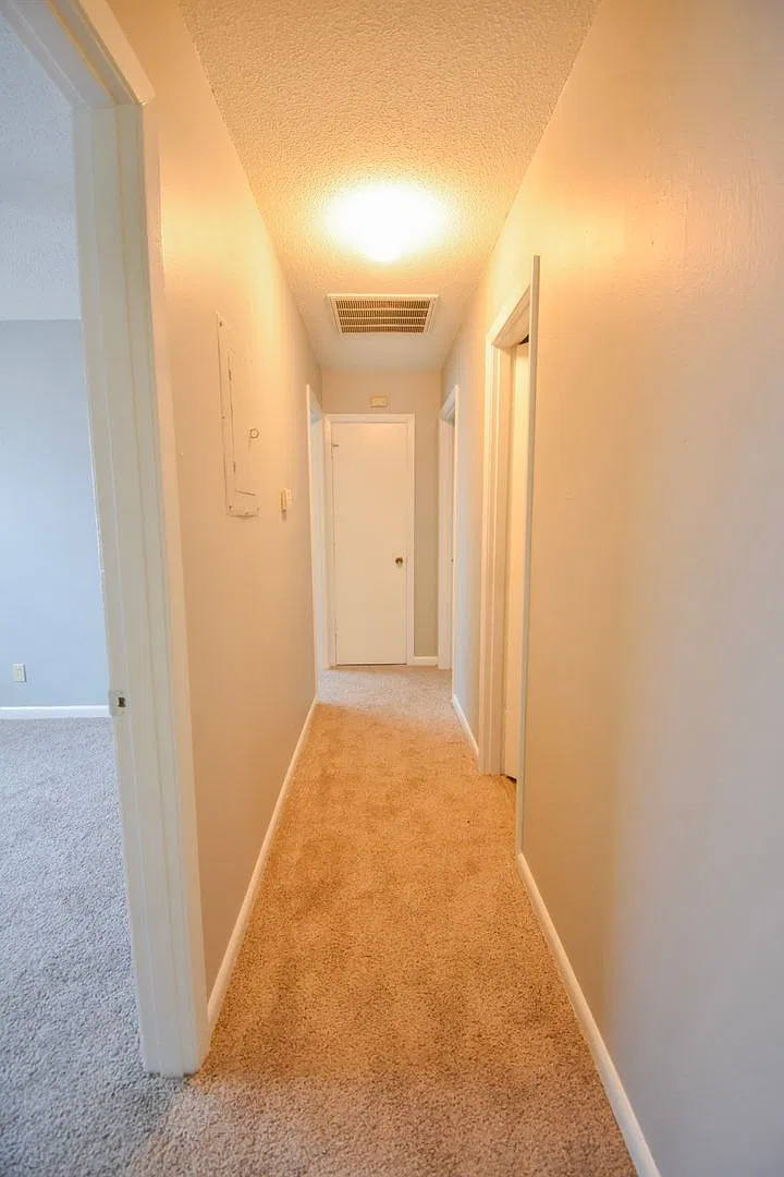 3 Bedroom and 1.5 Bath Home- Hardwood Floors — Photo 3