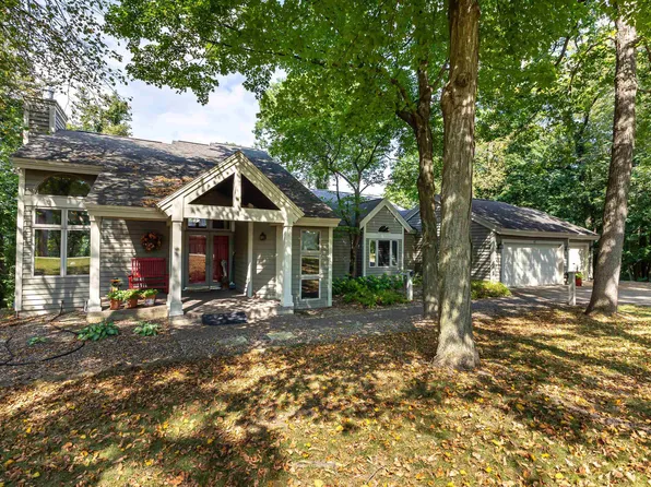 41 Stony Point, Galena, IL 61036