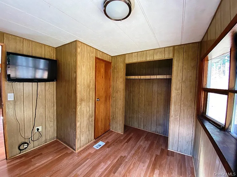 141 Gale Rd — Photo 13