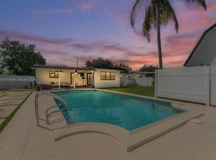 4005 Johnson St, Hollywood, FL 33021