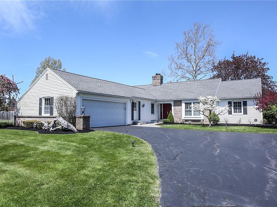 1st image of 6 Hastings Cir