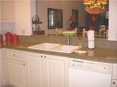 2nd image of 29 Harbour Isle Dr W