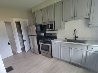 1502 W Pleasant St #C7650795A, Davenport, IA 52804