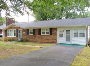 2932 Swallow Rd, Summerfield, NC 27320