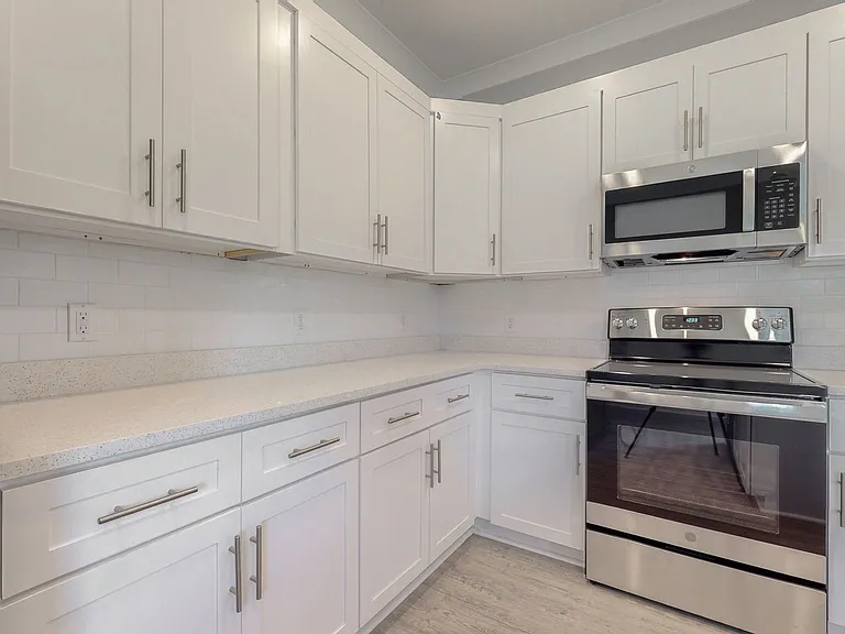 226 Date Palm Ln — Photo 14