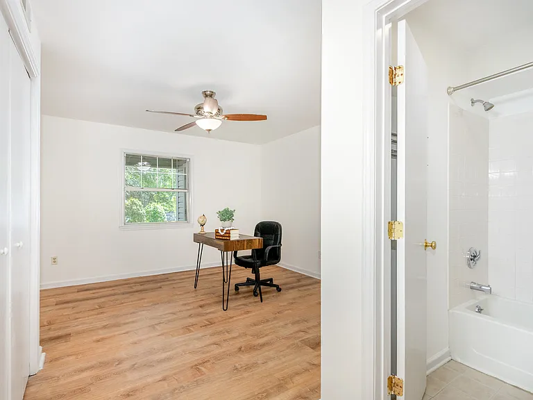213 Schultz St — Photo 13