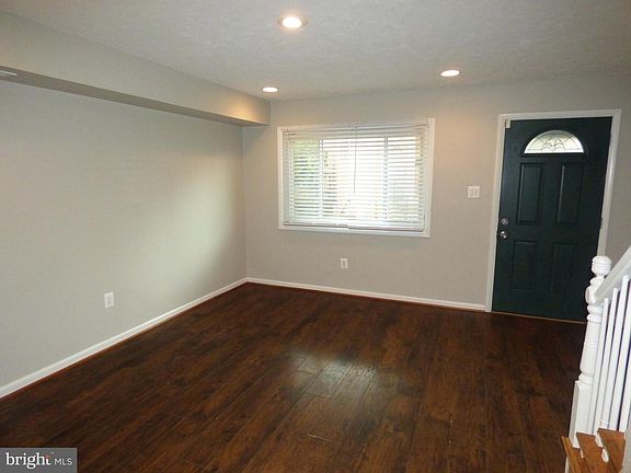 4th image of 1204 W View Ter