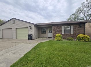 727 Riley Rd, Kendallville, IN 46755