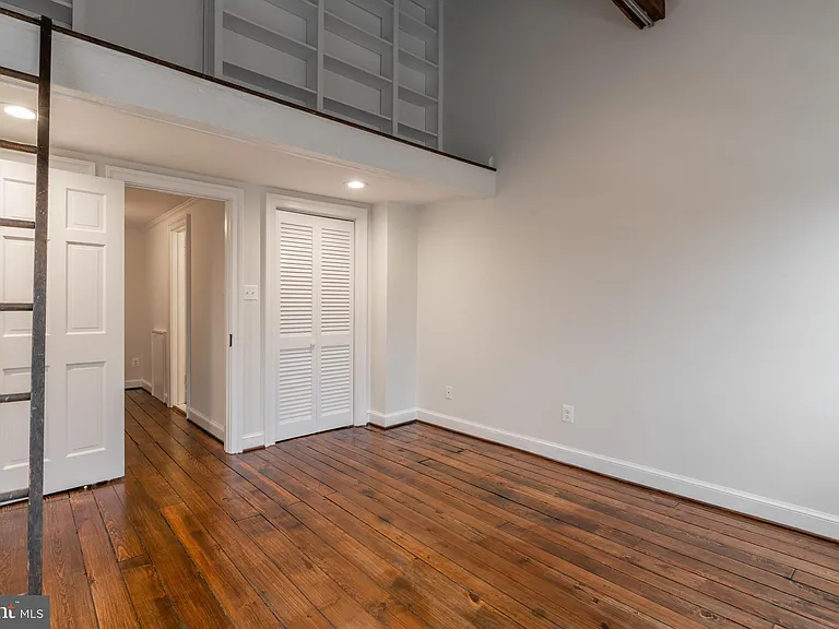 511 Wilkes St — Photo 26