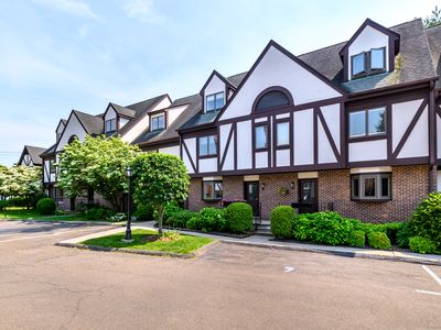 668 Glenbrook Road #9, Stamford, CT, 06906