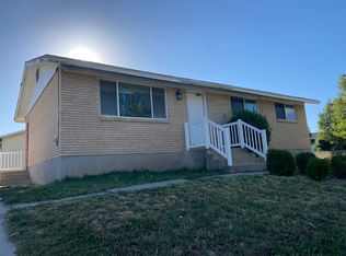 1762 N 2850 W, Clinton, UT 84015
