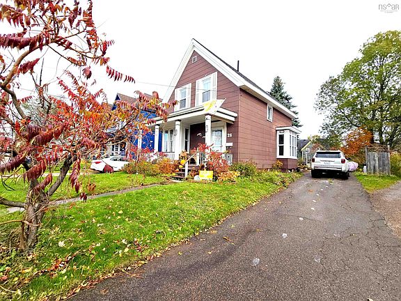 2nd image of 26 Croft St