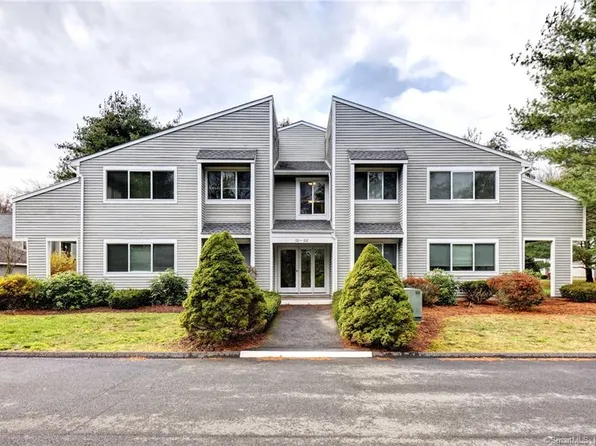 103 Hilltop Drive #103, Simsbury, CT 06089