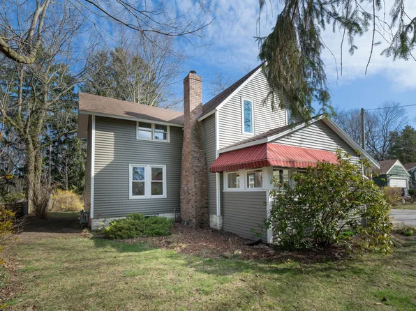 911 Superior St, South Haven, MI 49090