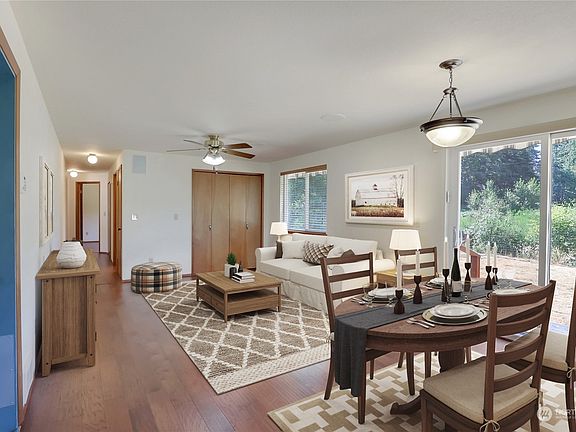 5th image of 5017 205th Street Ct E