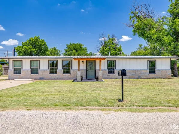 1020 Cactus Ln, San Angelo, TX 76903