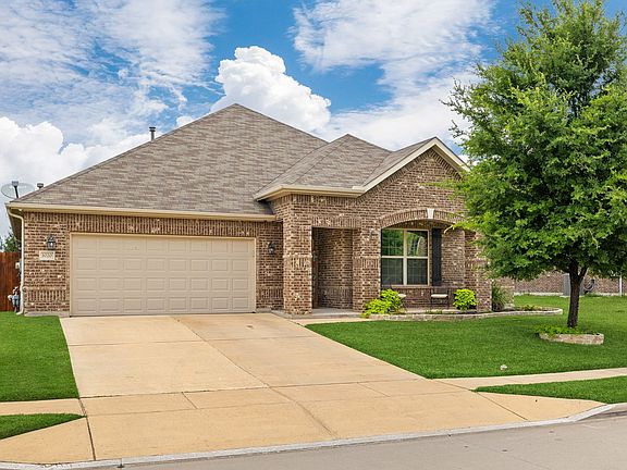 2nd image of 1020 Crest Breeze Dr
