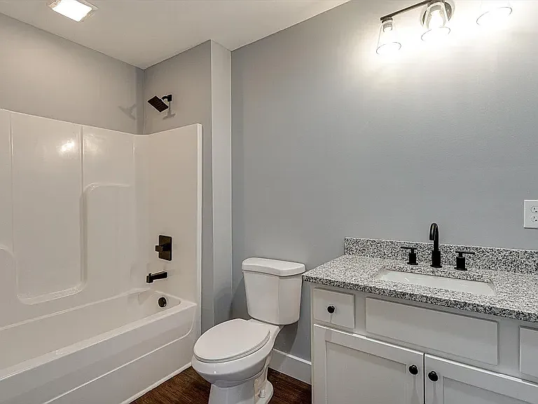1320 Unity Dr NE — Photo 6