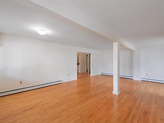 4th image of 25 Millham Court