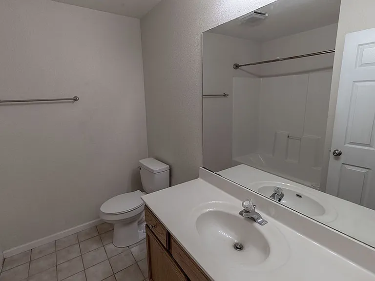 1323-1325 Godas Dr — Photo 25
