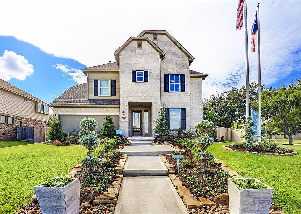 1st image of 431 Sunny River Ln
