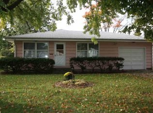 215 Pursley Dr, Fort Wayne, IN 46807