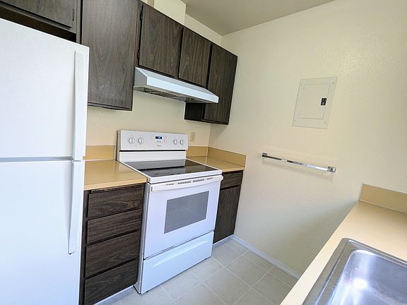 Glass top electric range and oven