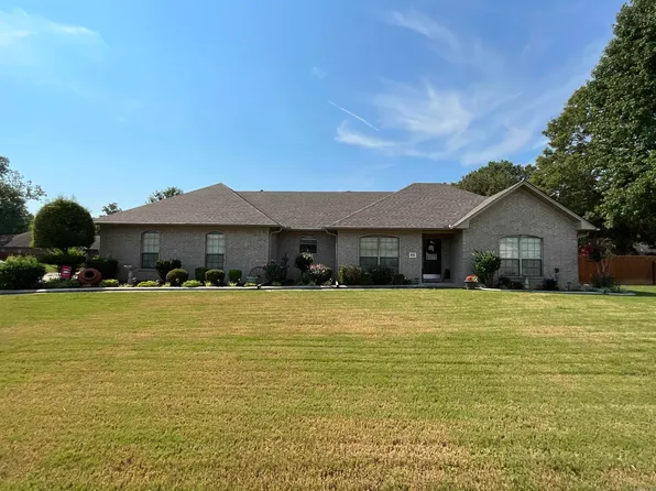 65 Magness Creek Dr, Cabot, AR 72023