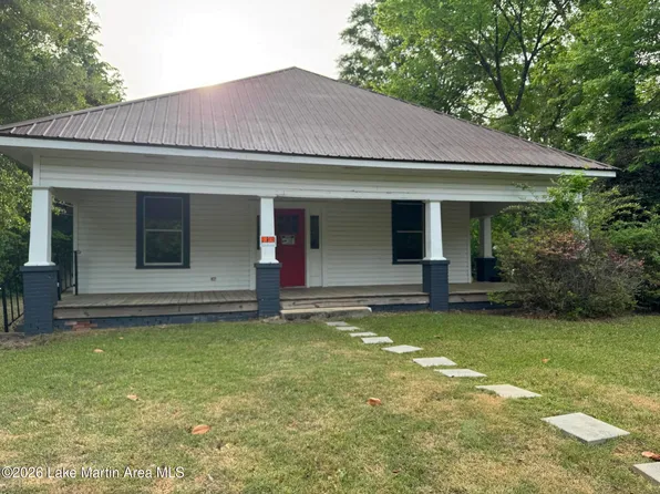 253 Madison St, Alexander City, AL 35010