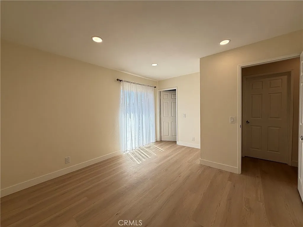 4 bed, 1554 sqft, $3,900 — Photo 4