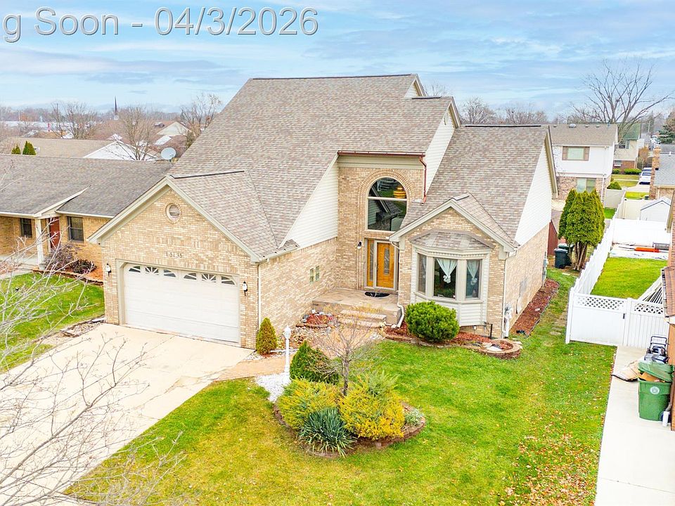 1st image of 15135 Churchill St