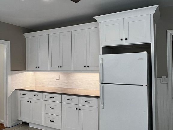 Newly remodeled kitchen.