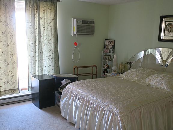 4th image of 255 N West Ave #405