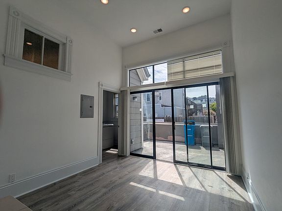 4th image of 480-496B Castro St #486