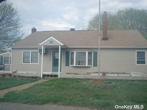 2nd image of 404 Columbus Ave