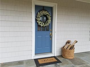 103 Old Briarcliff Rd, Briarcliff Manor, NY 10510