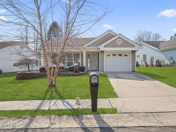 3rd image of 2254 Beltane Road