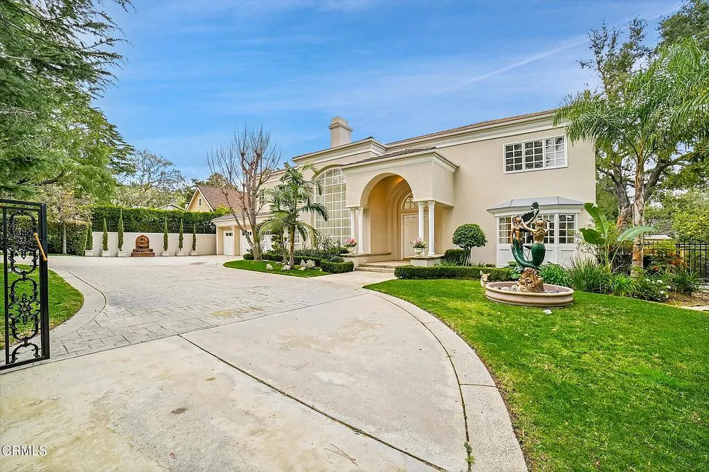 5 bed, 5.5 bath, 4810 sqft, $14,500 — Photo 3