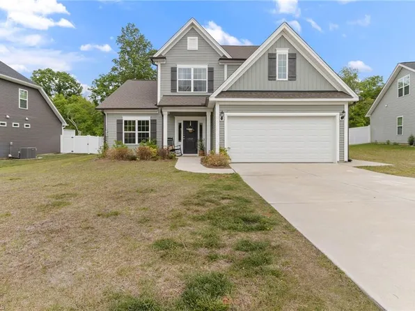 1727 Geyser Ct, Graham, NC 27253