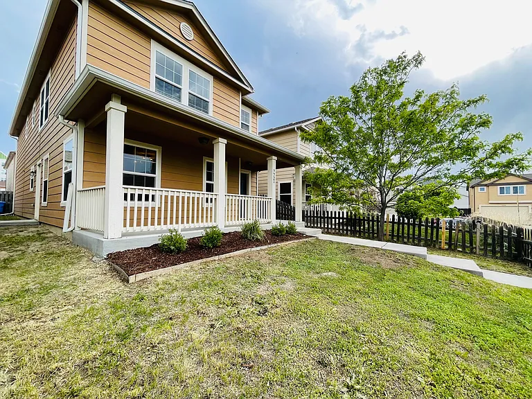 7721 Crestone Peak Trl — Photo 3