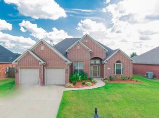 122 Cabanel Dr, Maumelle, AR 72113