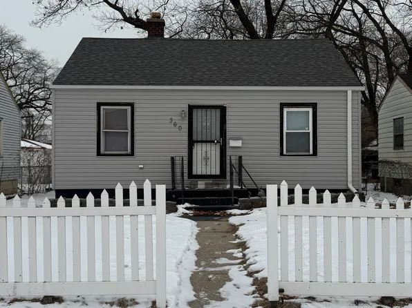 360 Gerry St, Gary, IN 46406