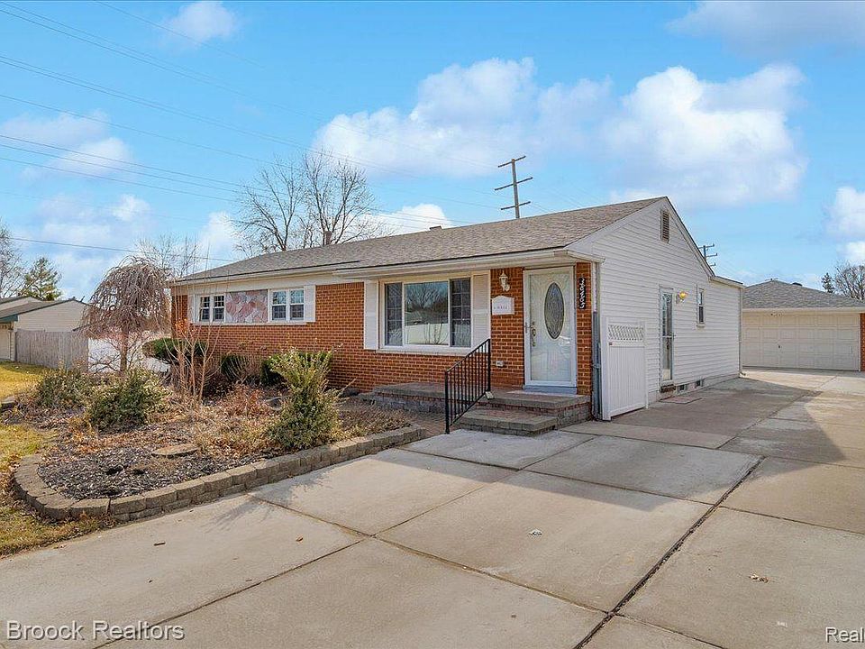 1st image of 38465 Avondale St