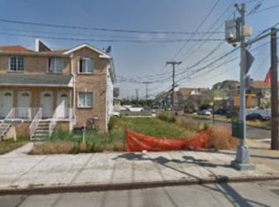 6904 Beach Channel Dr, Arverne, NY 11692