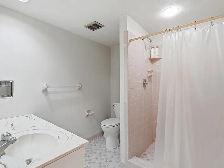 6306 Dunaway Ct — Photo 60