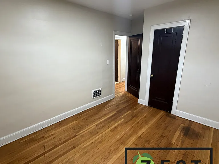 4336 & 4338 W Buena Vista St — Photo 7