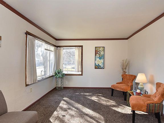 4th image of 3502 W Heroy Ave