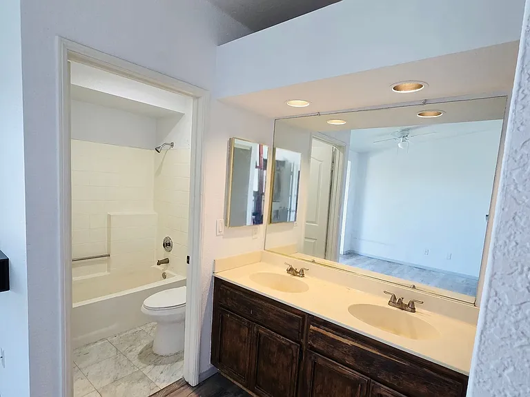 8701 Vista Del Oro Way — Photo 25