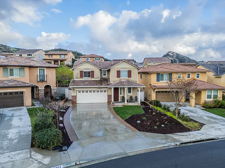35647 Garrano Ln — Photo 1